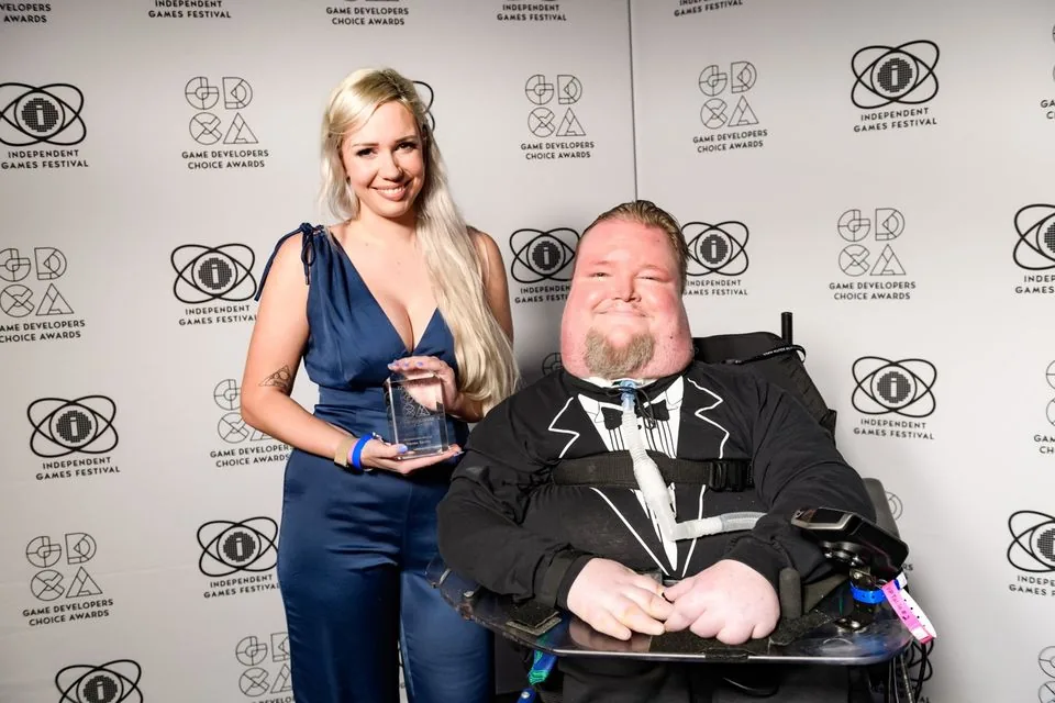 Alanah Pearce and Steve Spohn together at the 2022 Game Developers Choice Awards.
